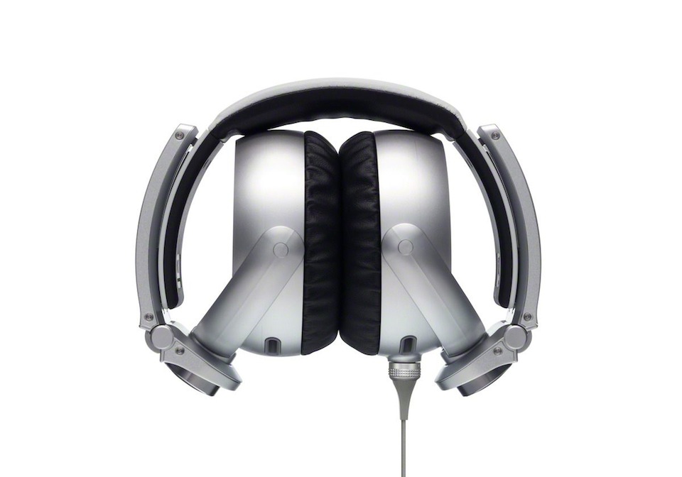 Sony Extra Bass Headphone Series – The MDR-XB920 and MDR-XB610