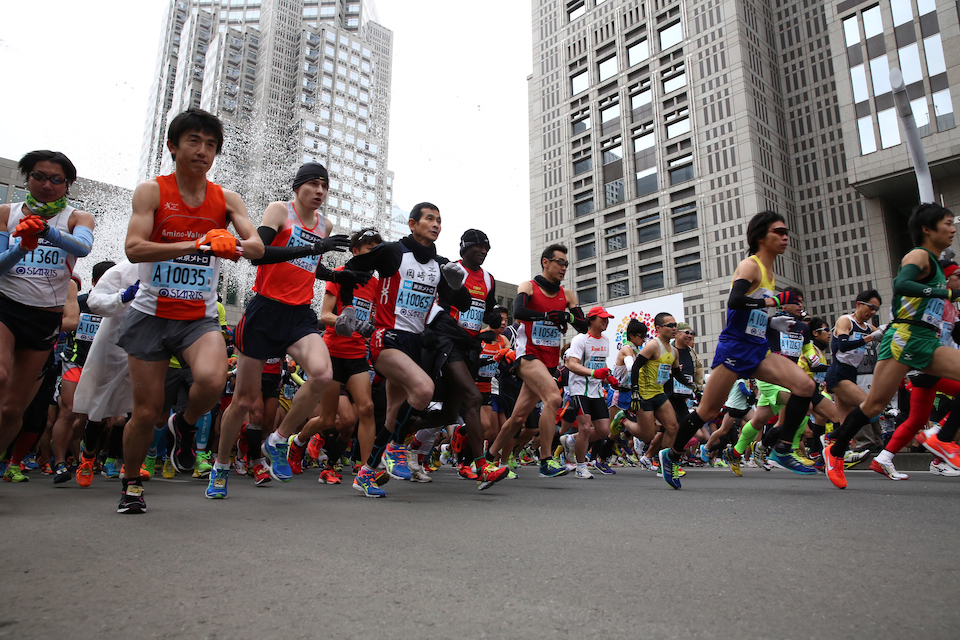 More Runners In The TOKYO MARATHON 2014 Wear ASICS Shoes